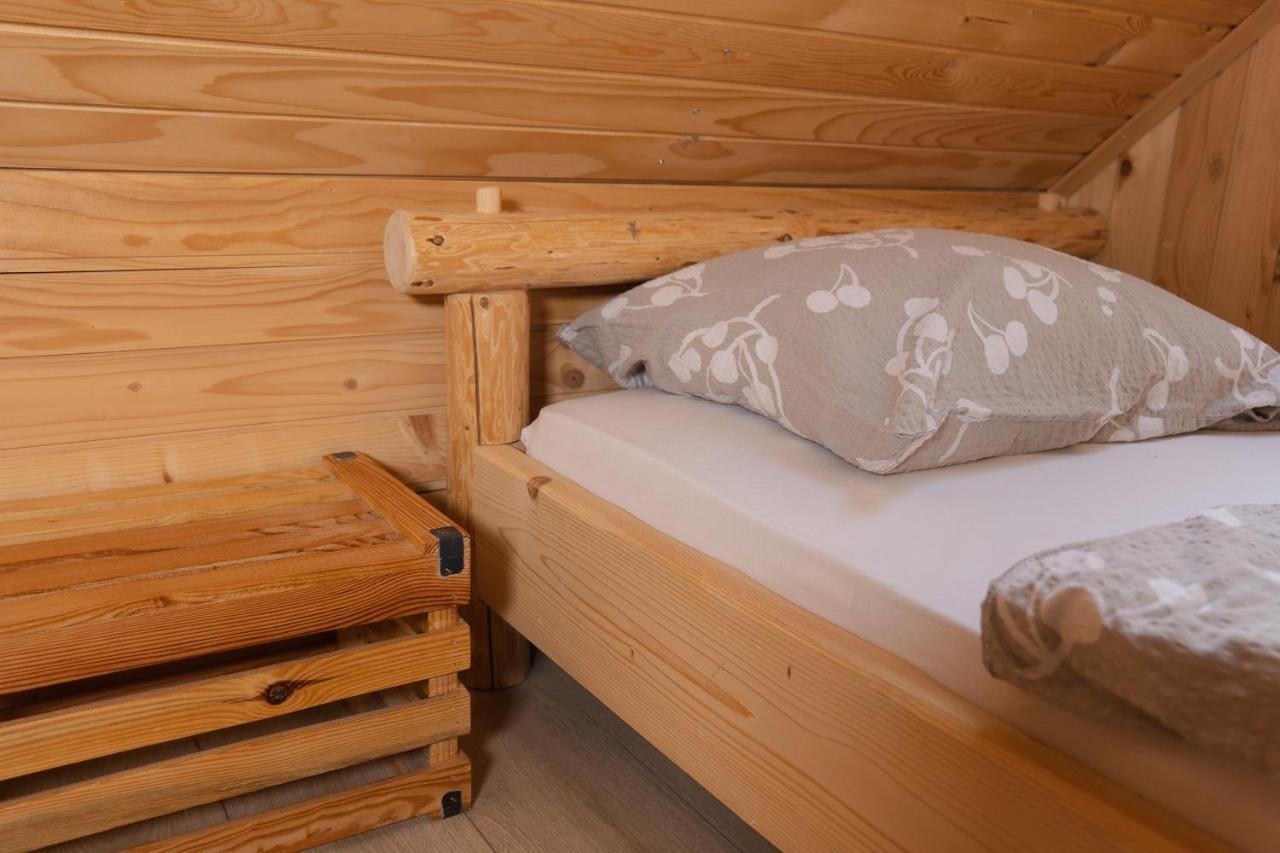 Vacation House Jurcek ราโดว์ลิตซา ภายนอก รูปภาพ