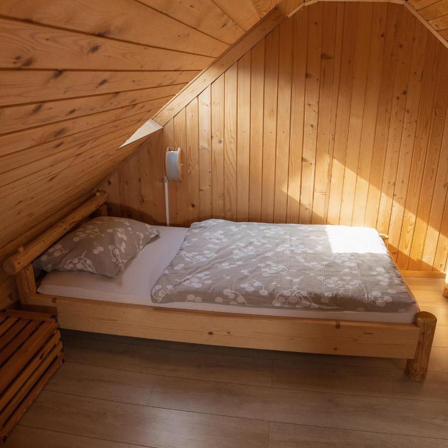 Vacation House Jurcek ราโดว์ลิตซา ภายนอก รูปภาพ
